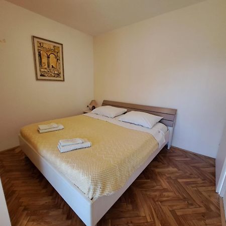 Apartments Sabina I Grapes Malinska Εξωτερικό φωτογραφία