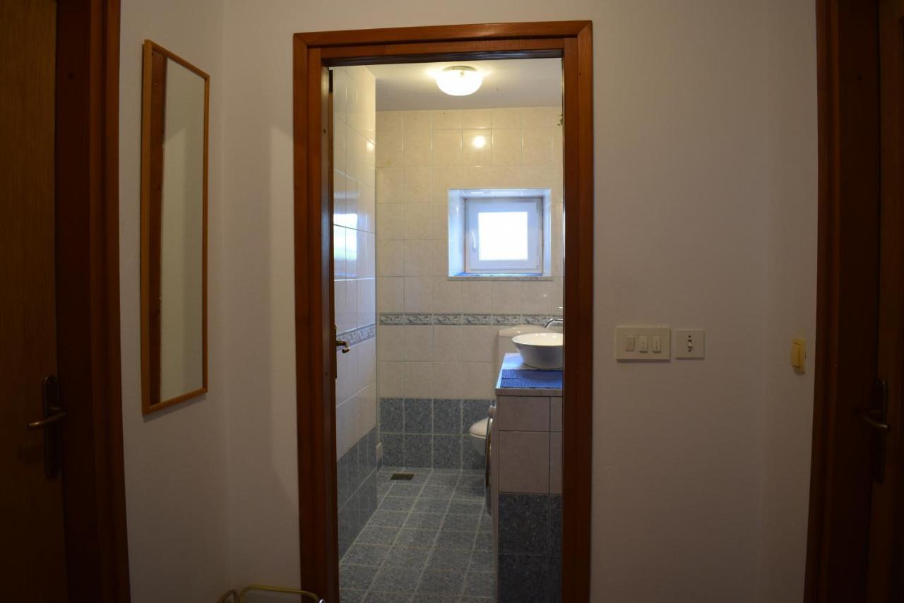 Apartments Sabina I Grapes Malinska Εξωτερικό φωτογραφία
