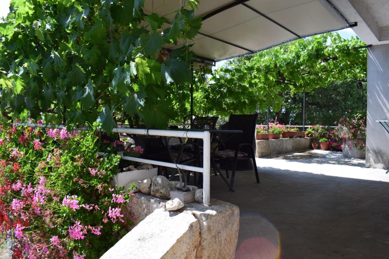 Apartments Sabina I Grapes Malinska Εξωτερικό φωτογραφία