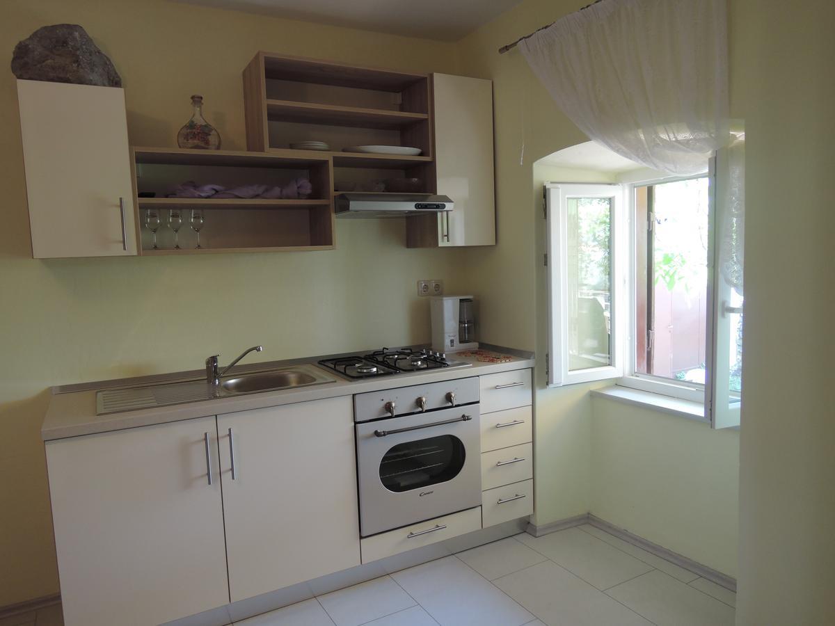 Apartments Sabina I Grapes Malinska Εξωτερικό φωτογραφία